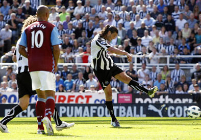 Andy_Carroll_three_goals_Newcastle